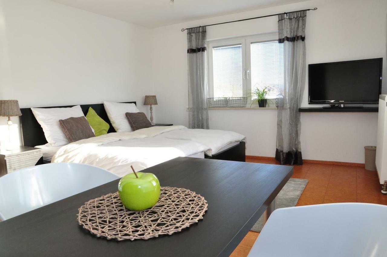 N37 -Modern Eingerichtete Zimmer In Ruhiger Lage Aldingen  Extérieur photo