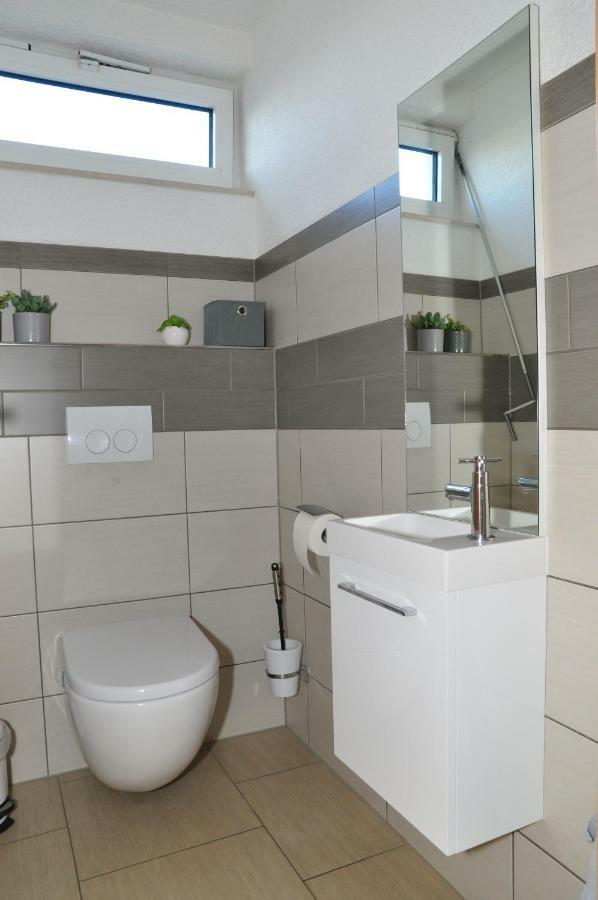 N37 -Modern Eingerichtete Zimmer In Ruhiger Lage Aldingen  Extérieur photo