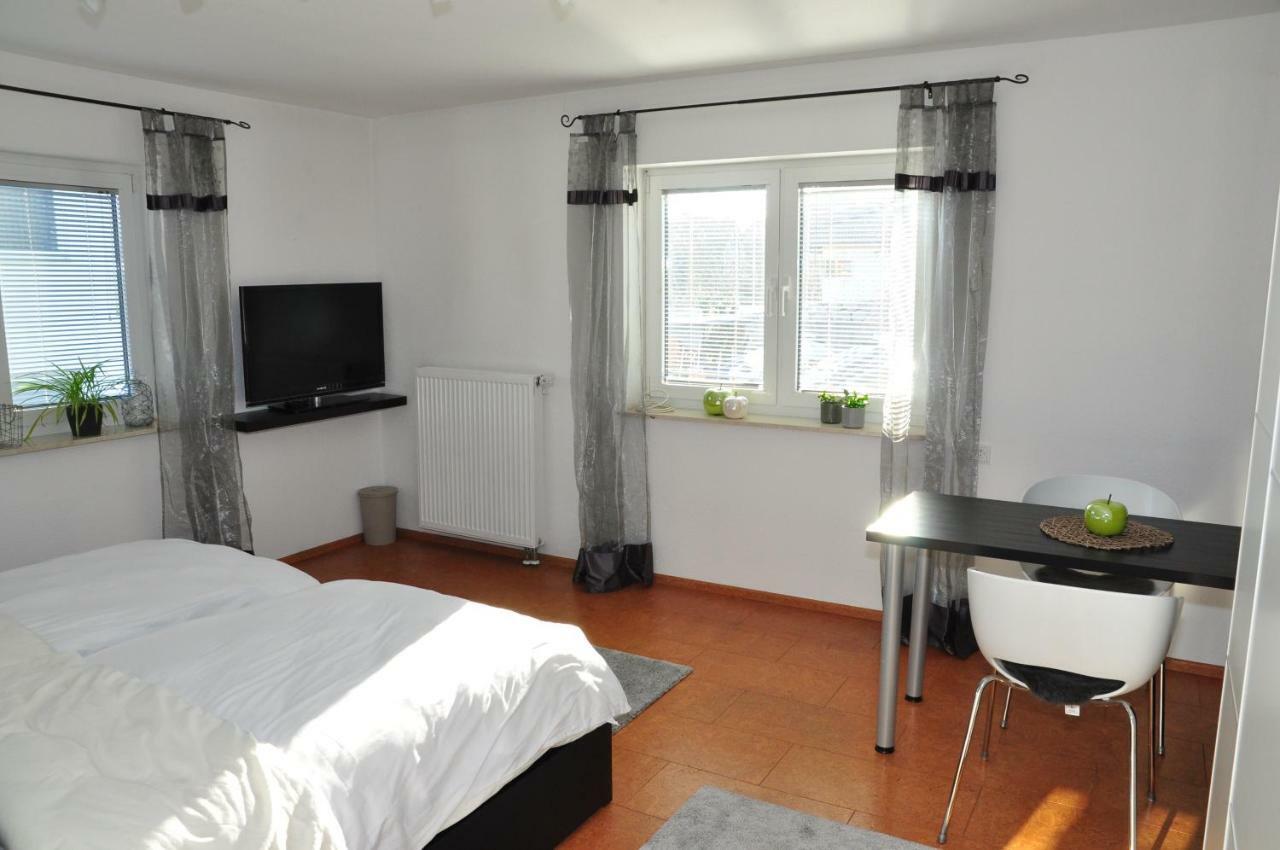 N37 -Modern Eingerichtete Zimmer In Ruhiger Lage Aldingen  Extérieur photo