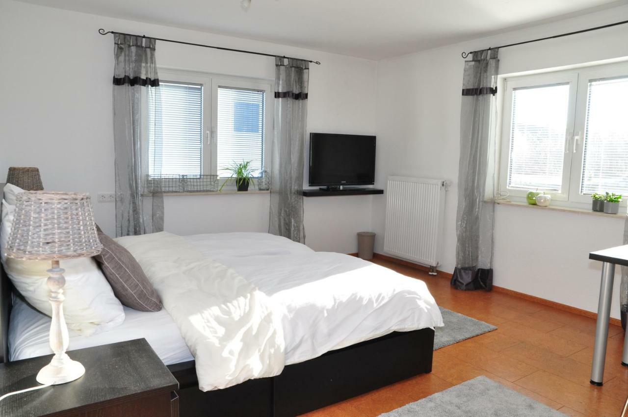 N37 -Modern Eingerichtete Zimmer In Ruhiger Lage Aldingen  Extérieur photo